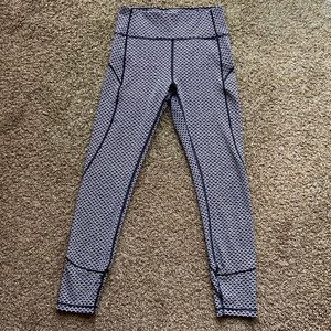 Lululemon In Movement 7/8 Leggings Monochromatic Black size 6